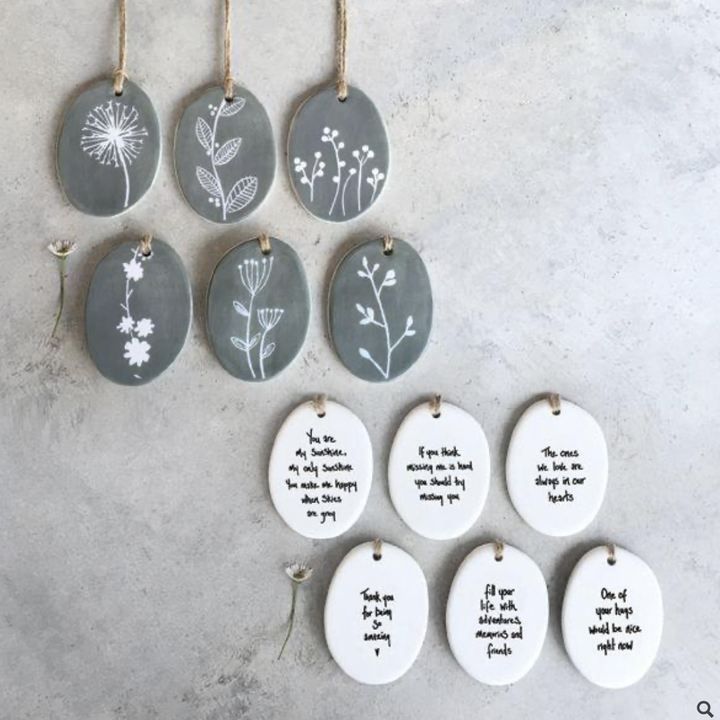 Oval Hanger Sgraffito