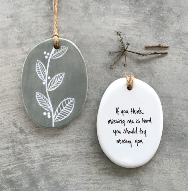 Oval Hanger Sgraffito