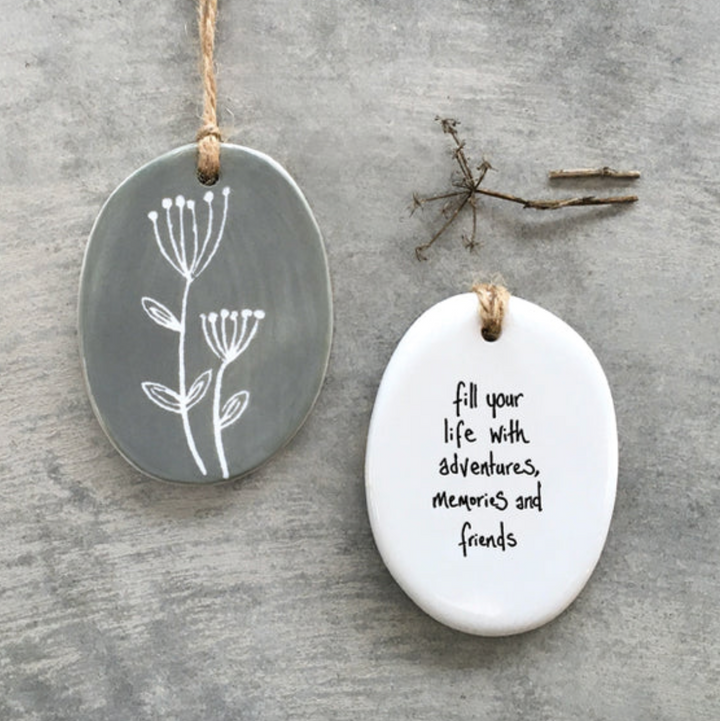 Oval Hanger Sgraffito