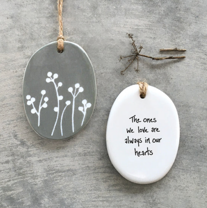 Oval Hanger Sgraffito